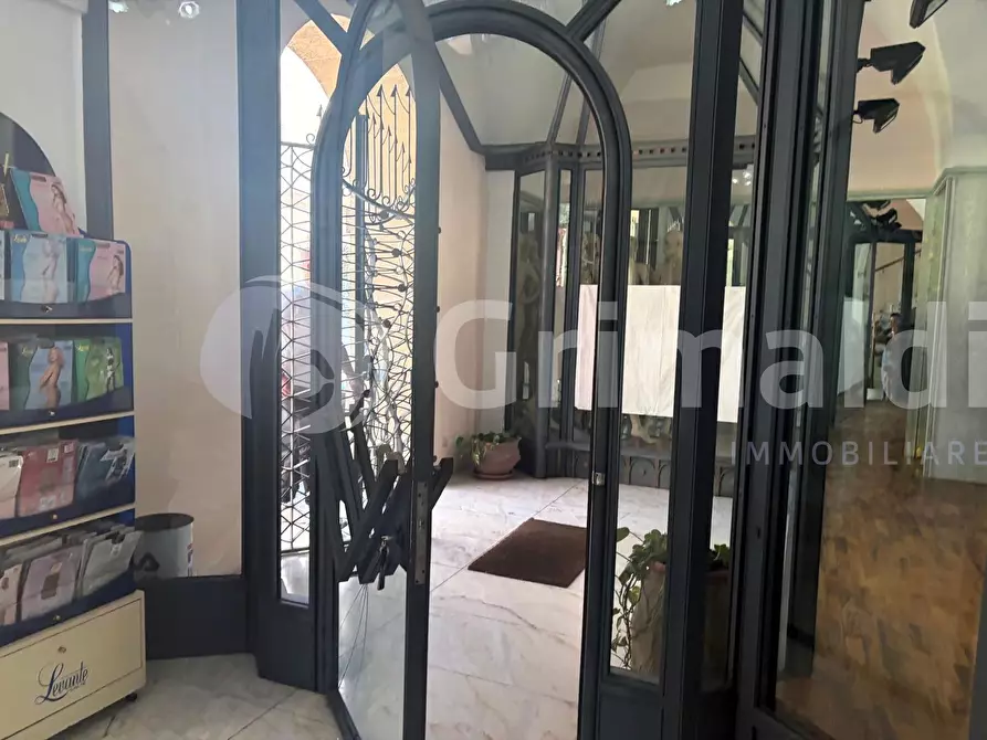 Immagine 31 di Locale commerciale in vendita  in Via Aldo Moro 89 a Tuglie