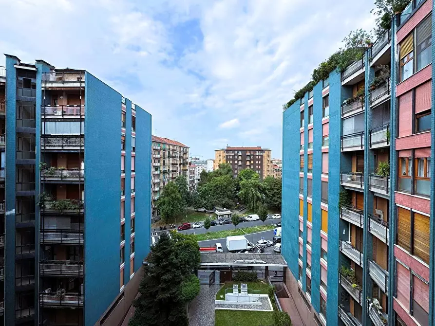Immagine 12 di Appartamento in vendita  in Piazza Imperatore Tito 8 a Milano