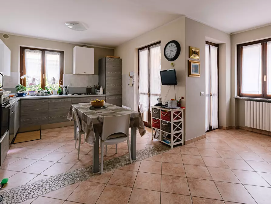 Immagine 11 di Villa in vendita  in Via Giovanni Falcone 5 a Stroppiana