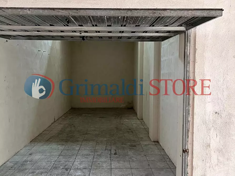 Immagine 5 di Garage in vendita  in Via Ettore D'Amore 16 a Lecce