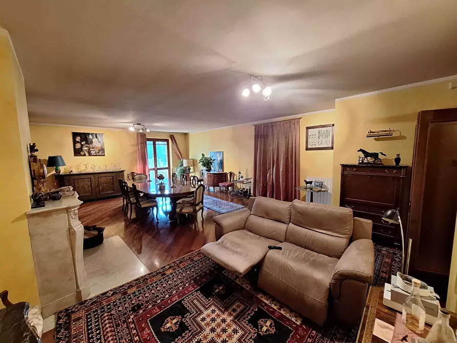 Immagine 35 di Villa in vendita  a Caresanablot