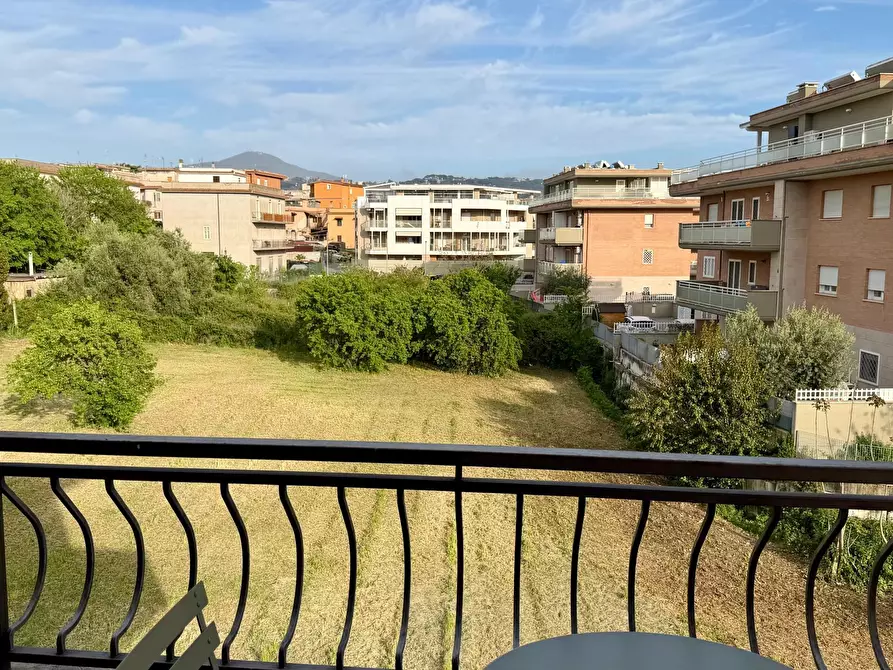 Immagine 11 di Bilocale in vendita  in Via Amatore Sciesa 82 a Marino