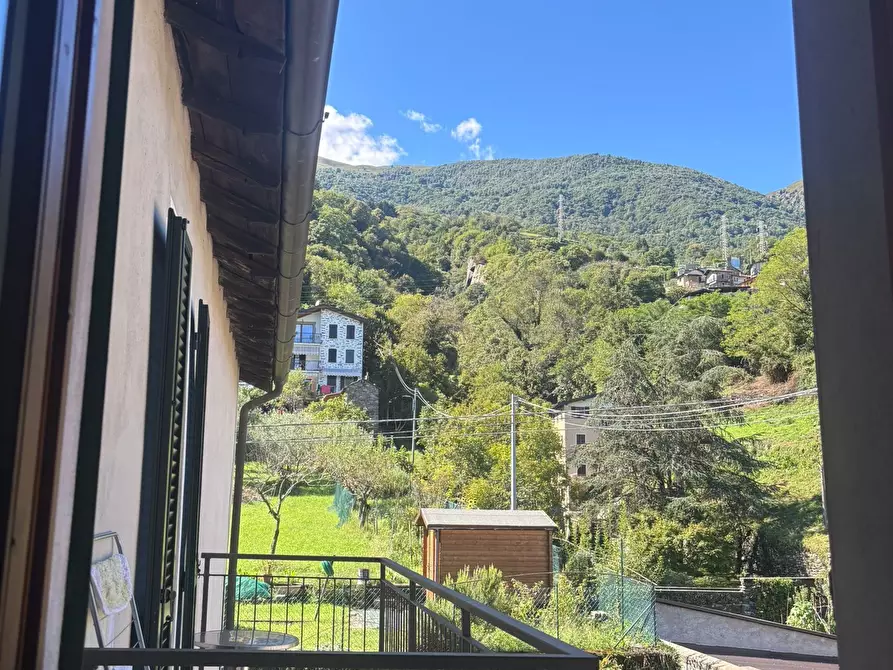 Immagine 13 di Appartamento in vendita  in Frazione Calozzo 128 a Pianello Del Lario