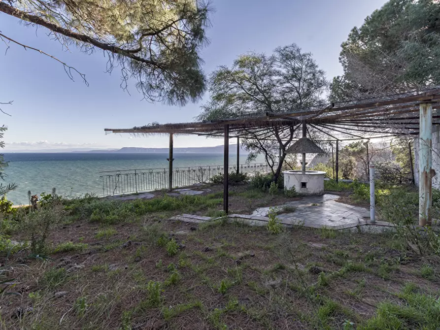 Immagine 17 di Villa in vendita  in Contrada Piano Rocca snc a Messina