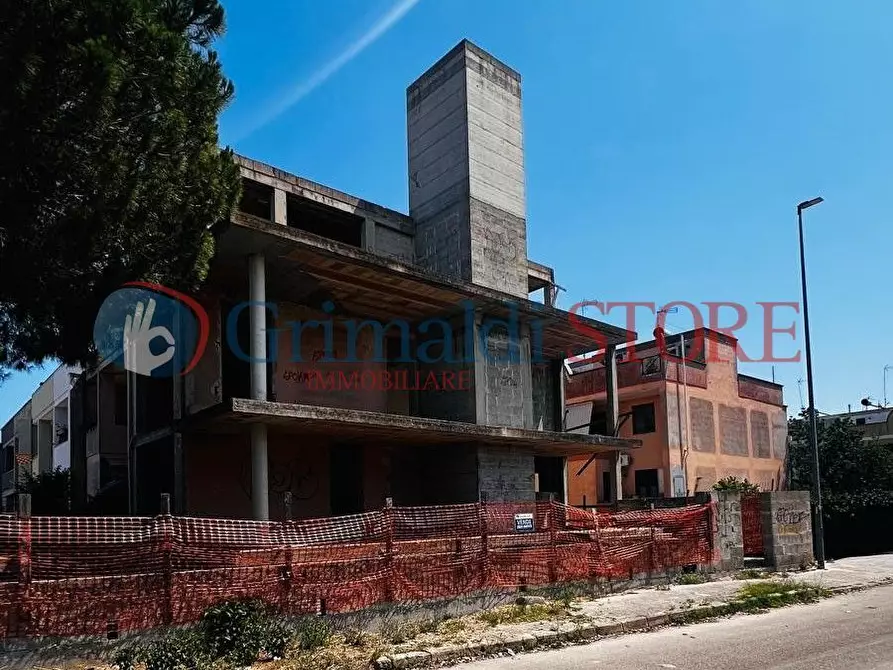 Immagine 17 di Villa in vendita  in Via Solano 208 a Lequile