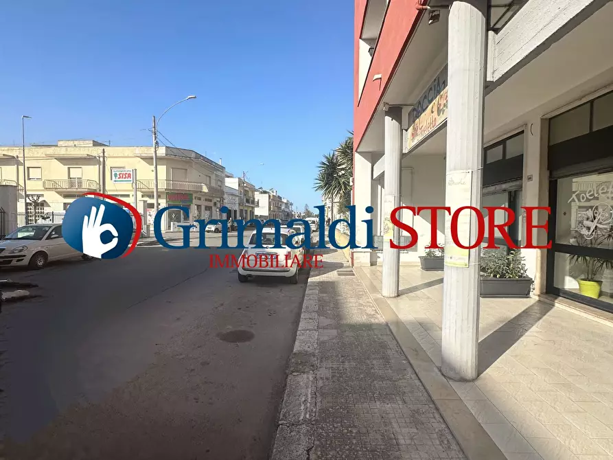 Immagine 3 di Locale commerciale in vendita  in Via Antonio Rosario Miglietta 42 a Cavallino