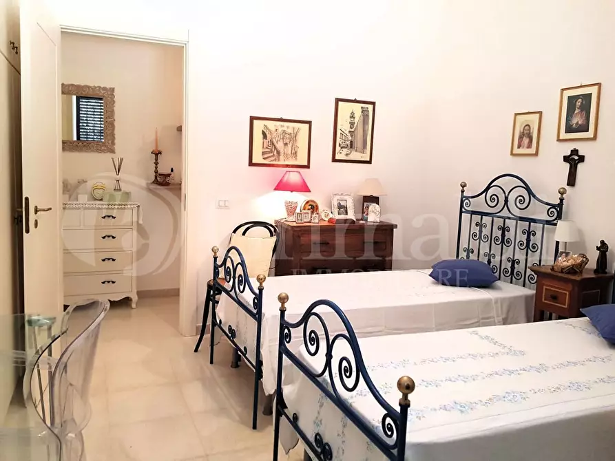 Immagine 8 di Casa indipendente in vendita  in corso cesare vergine a Tuglie