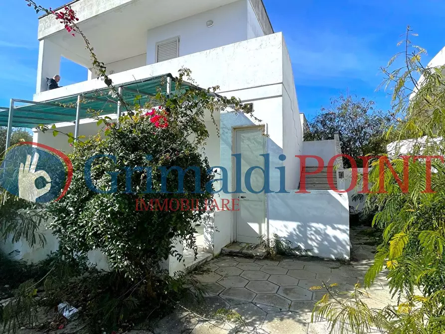 Immagine 3 di Casa indipendente in vendita  in Vico dei Ligustro a Gallipoli
