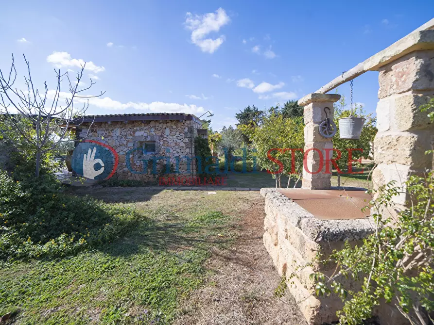 Immagine 23 di Villa in vendita  in Via Sardegna 19 a Monteroni Di Lecce