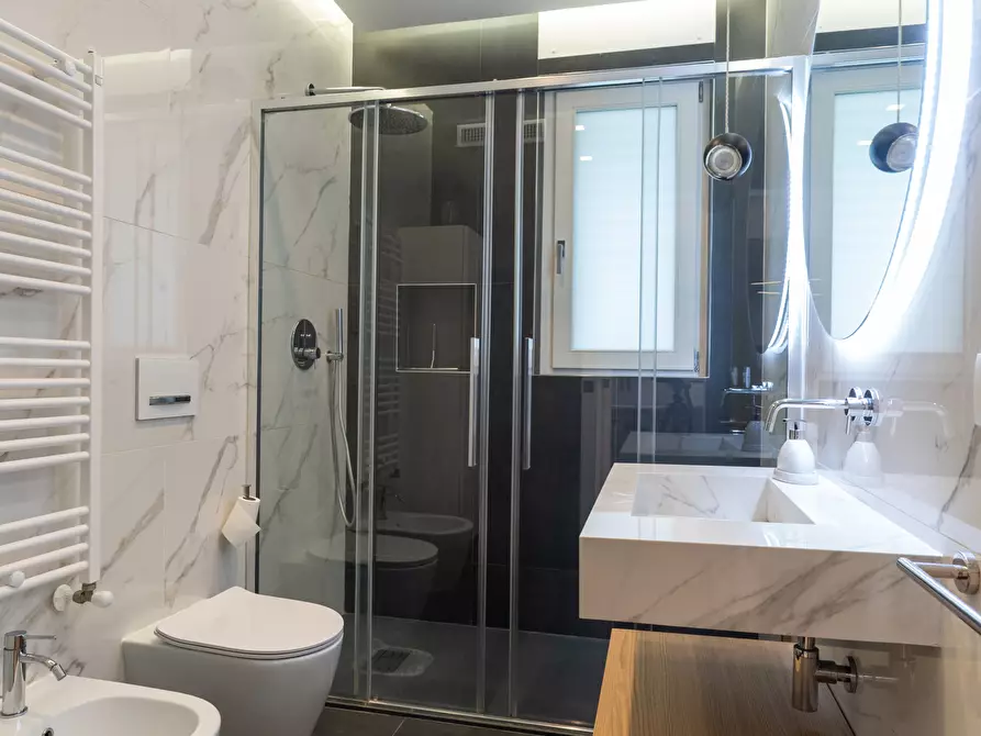 Immagine 21 di Bilocale in vendita  in Via Oronzo de Donno 5 a Lecce