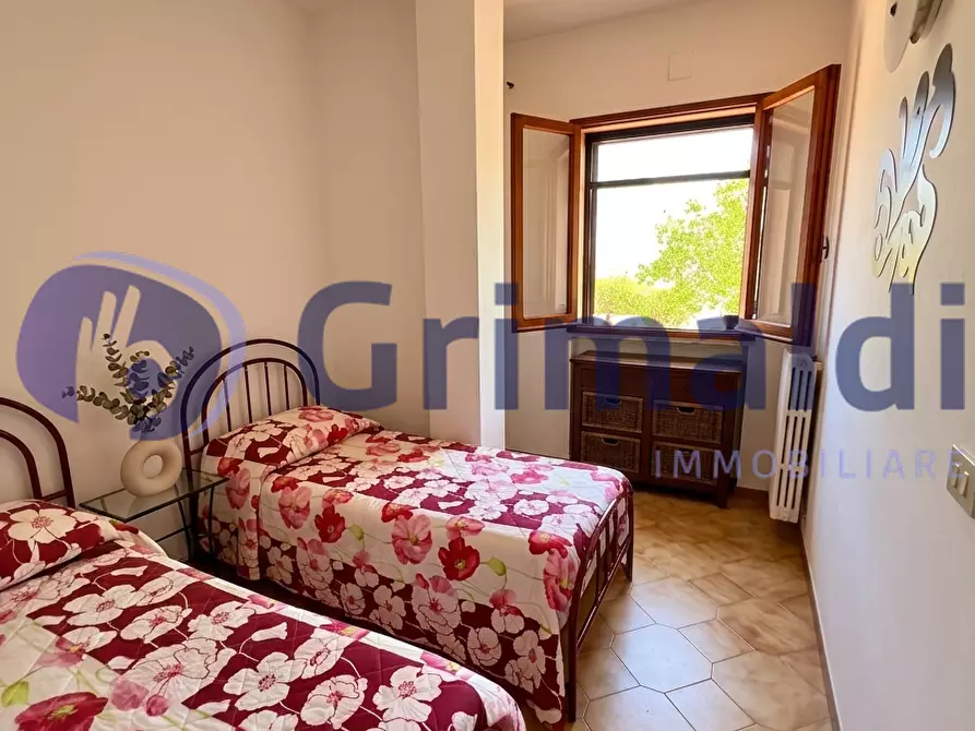 Immagine 7 di Trilocale in vendita  in Via Nettario di Casole 39 a Otranto