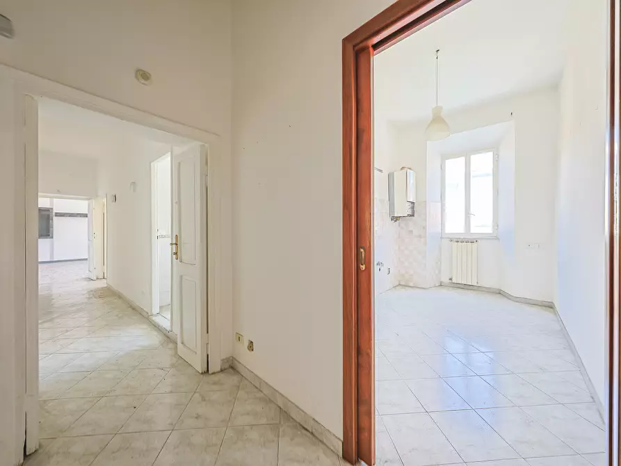 Immagine 4 di Quadrilocale in vendita  in Corso Vittoria Colonna 56 a Marino