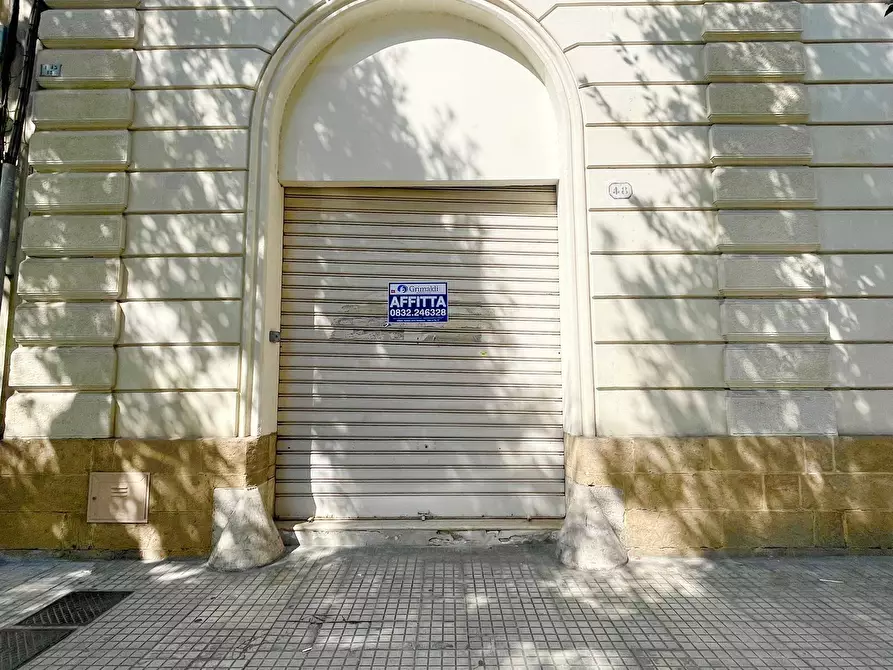 Immagine 11 di Locale commerciale in affitto  in Viale Otranto 48 a Lecce