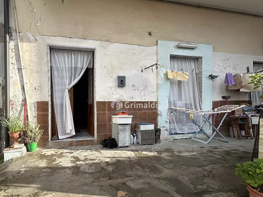 Immagine 10 di Appartamento in vendita  in Viale Della Democrazia 84 a Acerra