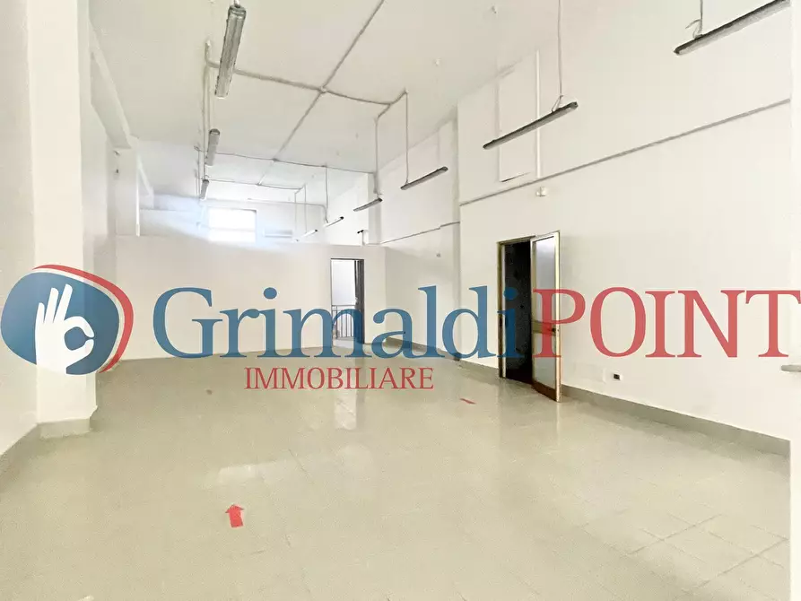 Immagine 6 di Locale commerciale in vendita  in Via Don Luigi Sturzo 53 a Lecce