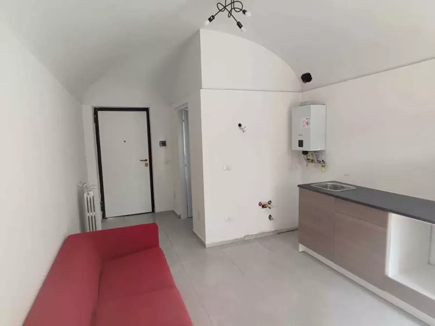 Immagine 1 di Bilocale in affitto  in Via Francesco Donato 27 a Vercelli