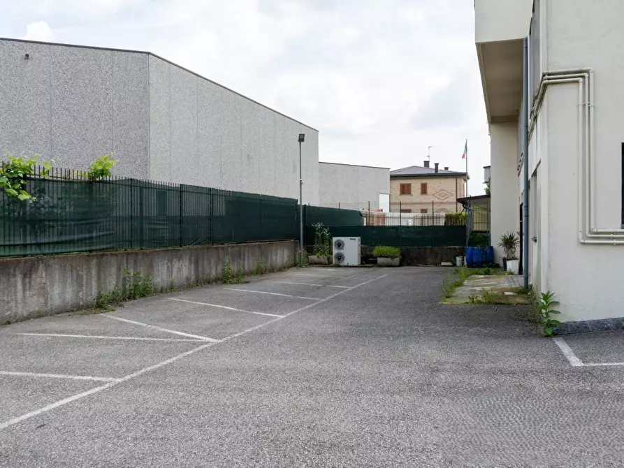 Immagine 13 di Bar / Ristorante in vendita  in Via Cantù 27/A a Cucciago