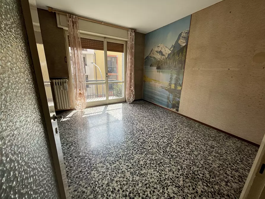 Immagine 10 di Trilocale in vendita  in Viale Alessandro Volta 53 a Novara