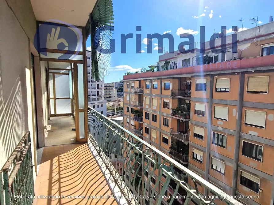 Immagine 9 di Pentalocale in vendita  in Via Michelangelo Schipa 91 a Napoli