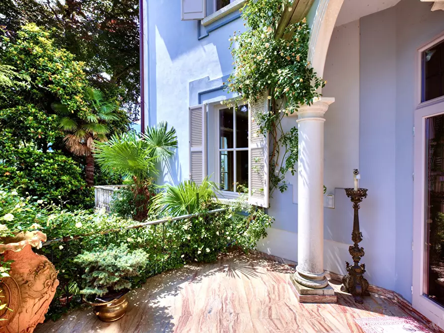 Immagine 9 di Villa in vendita  in Via Milano 6 a Dizzasco