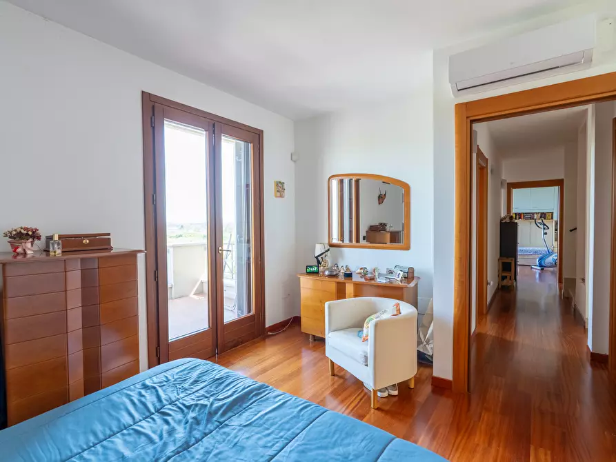 Immagine 28 di Villa in vendita  in Via Piero Della Francesca 92 a Lecce