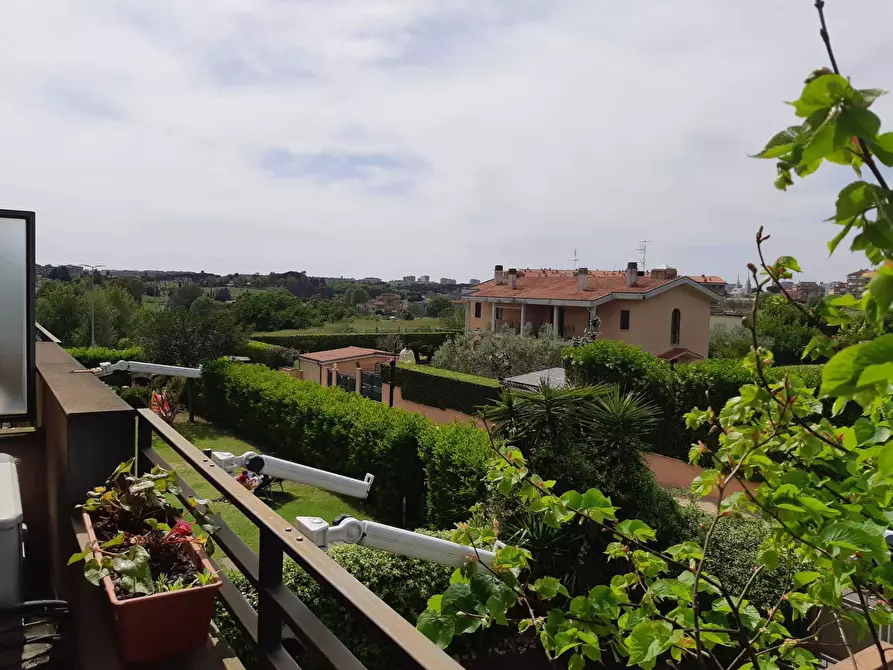 Immagine 6 di Appartamento in vendita  in Via di Casal Boccone a Roma