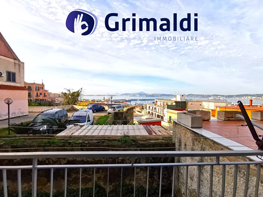 Immagine 8 di Bilocale in vendita  a Pozzuoli