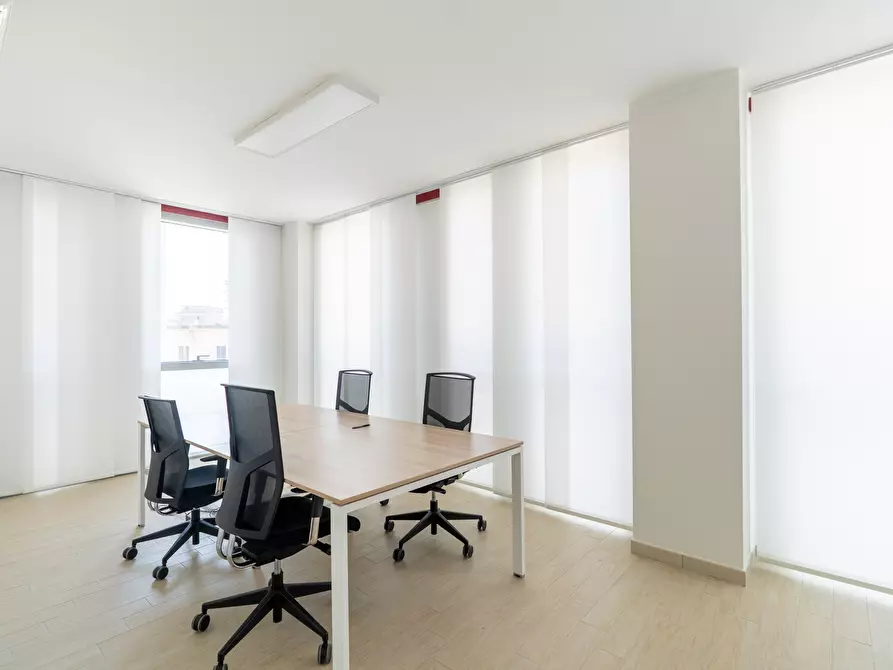 Immagine 25 di Ufficio in vendita  in Via Colonnello Archimede Costadura 2C a Lecce