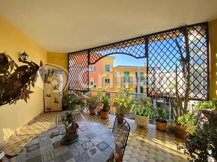 Immagine 1 di Trilocale in vendita  a Giugliano In Campania