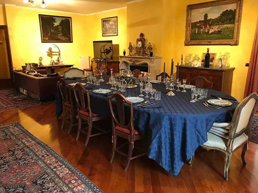 Immagine 12 di Villa in vendita  a Caresanablot