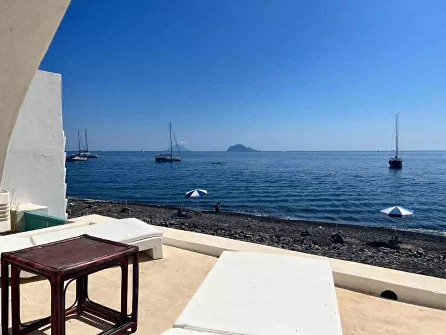Immagine 48 di Casa indipendente in vendita  in via Umberto I 1 a Santa Marina Salina