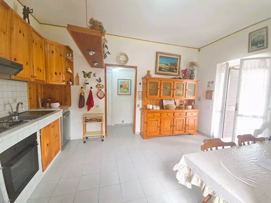 Immagine 20 di Quadrilocale in vendita  in Via dei Delfini 102 a Ardea