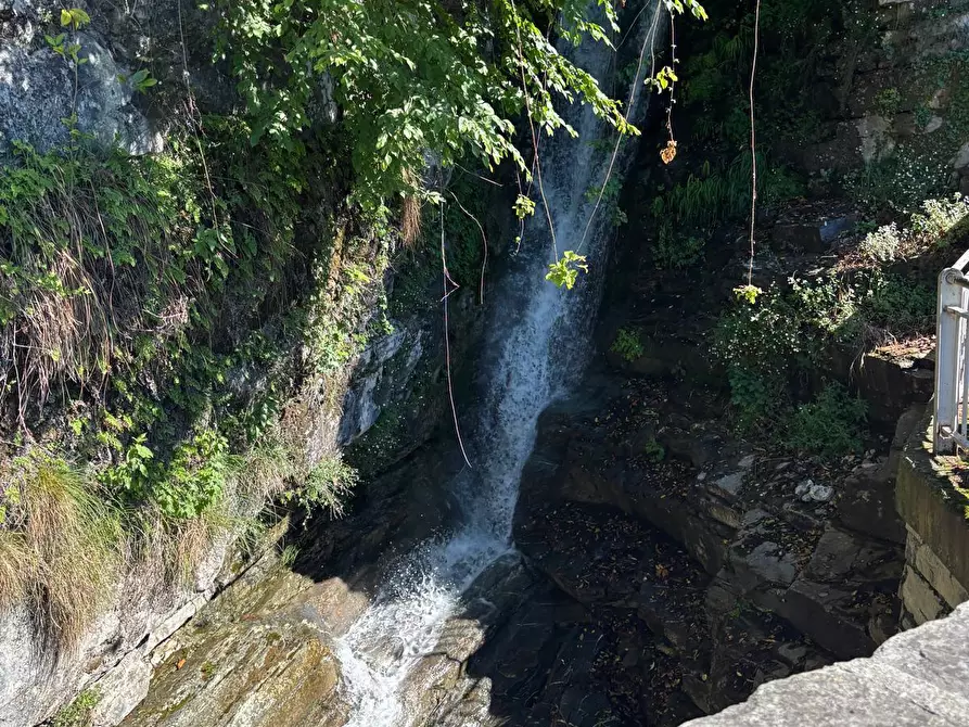 Immagine 28 di Appartamento in vendita  in Via al Noce 24 a Moltrasio