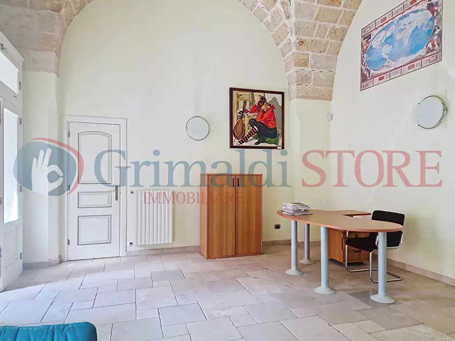 Immagine 6 di Ufficio in vendita  a Francavilla Fontana