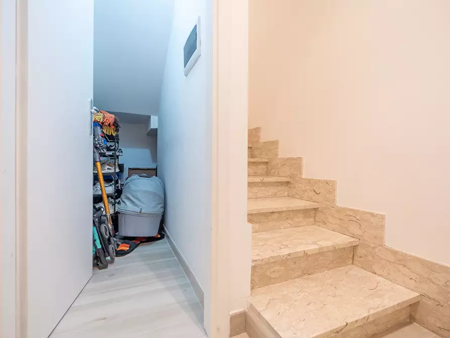 Immagine 67 di Villa in vendita  in Via Moricone a Albano Laziale