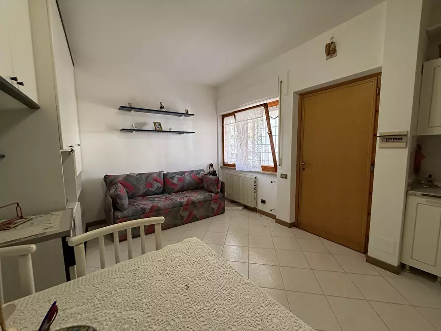 Immagine 15 di Bilocale in affitto  in Via del Brigantino 8 a Anzio