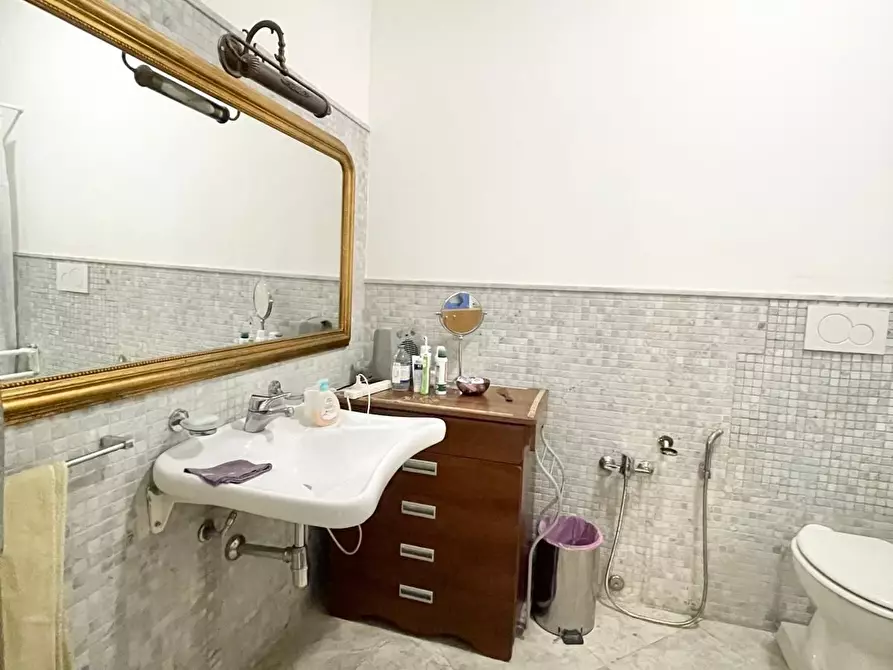 Immagine 35 di Quadrilocale in vendita  in Via Federico Zeri 3 a Lecce