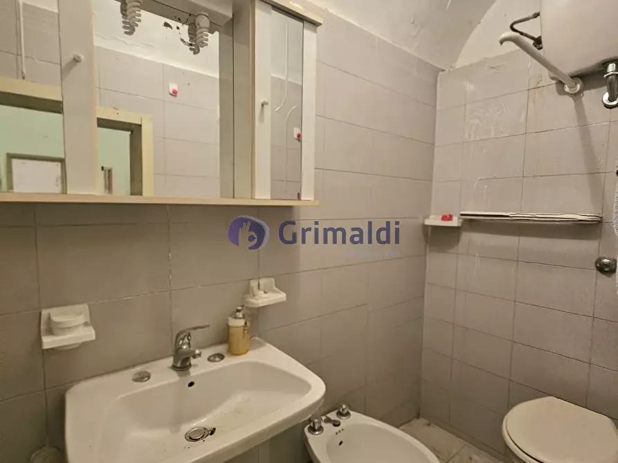Immagine 19 di Bilocale in vendita  in Via degli Antoglietta 14 a Lecce