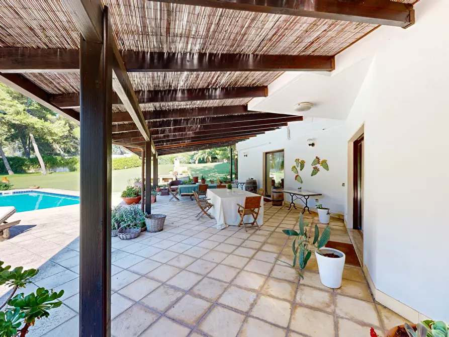 Immagine 62 di Villa in vendita  in Via Venosa 5 a Lecce