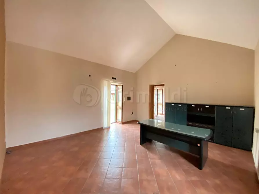 Immagine 2 di Ufficio in affitto  a Villaricca