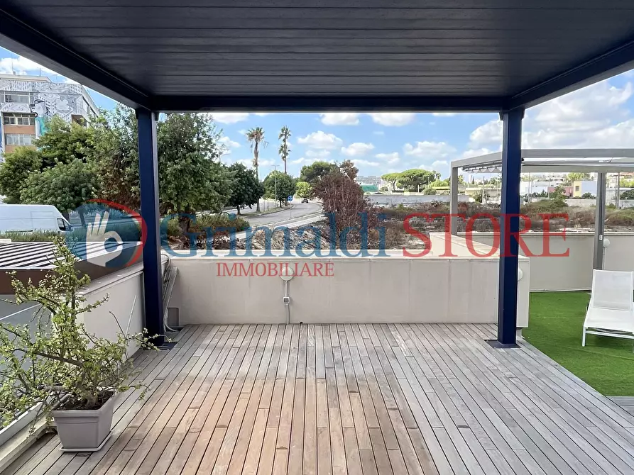 Immagine 15 di Magazzino in vendita  in Viale Giovanni Paolo II 71 a Lecce