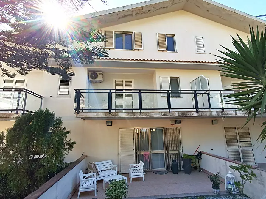 Immagine 3 di Villetta a schiera in vendita  in via Belvedere ctr. S. Antonino 6 a Venetico