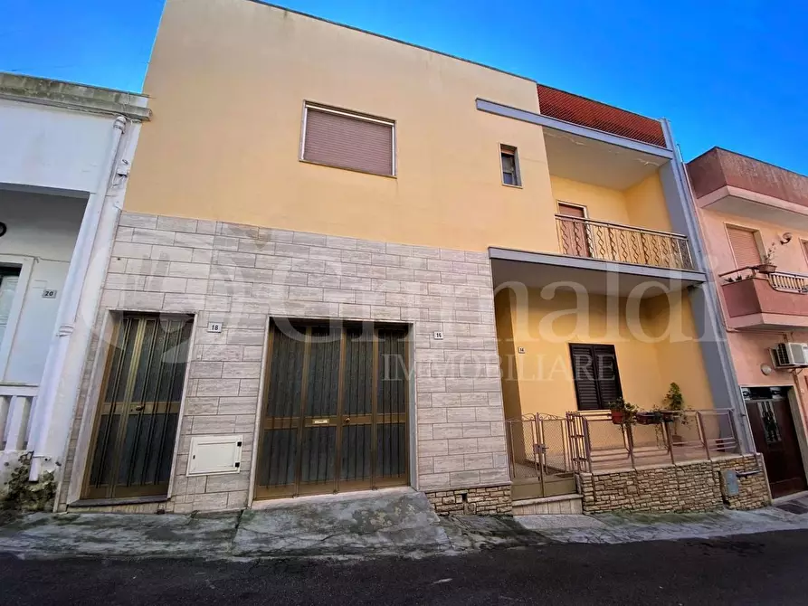 Immagine 2 di Casa indipendente in vendita  in via san francesco a Sannicola