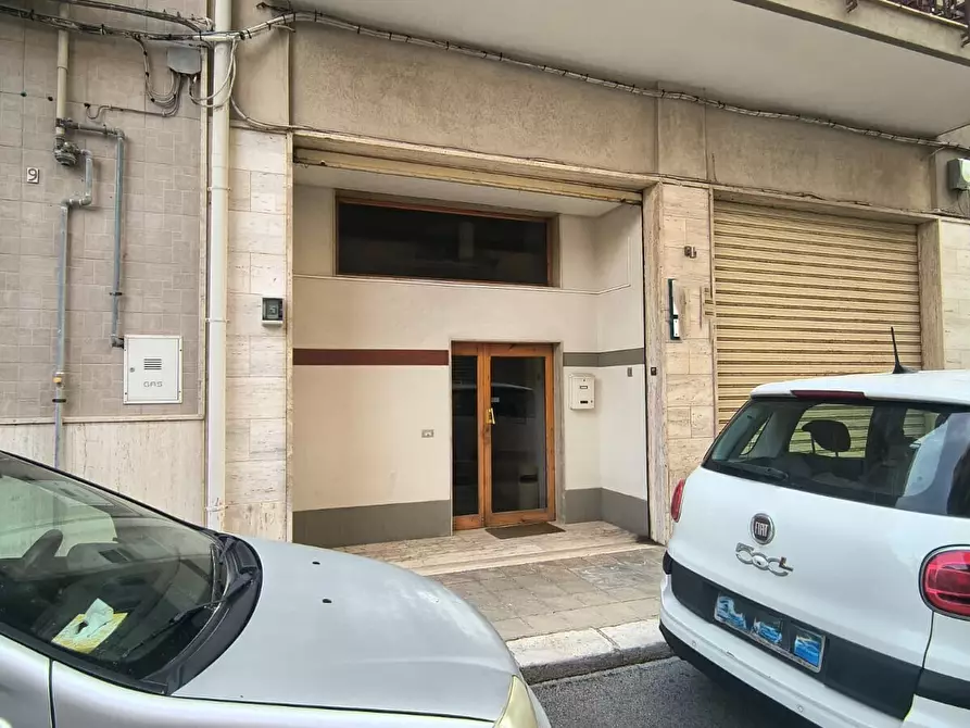 Immagine 5 di Ufficio in vendita  in Via Muciaccia a Monopoli