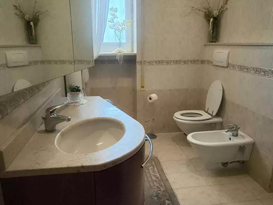 Immagine 15 di Appartamento in vendita  in Via Vincenzo Fato a Castellana Grotte