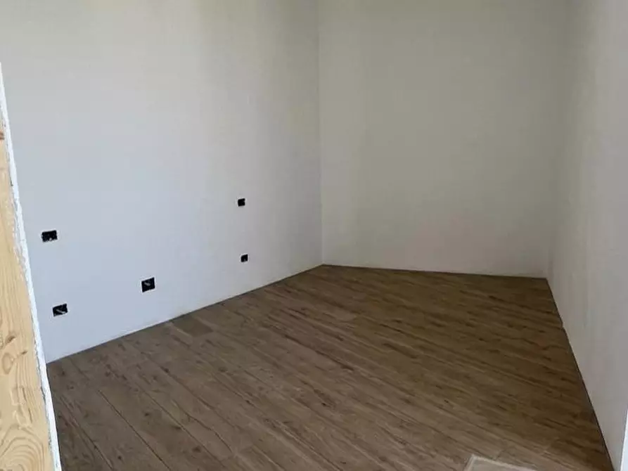 Immagine 11 di Quadrilocale in vendita  in Via Tagliamento 273 a Avellino