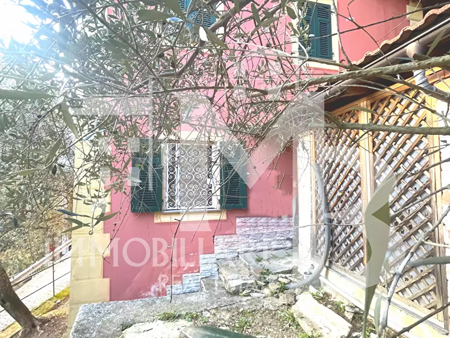 Immagine 7 di Bilocale in vendita  in Via del Camoglino 15 a Avegno