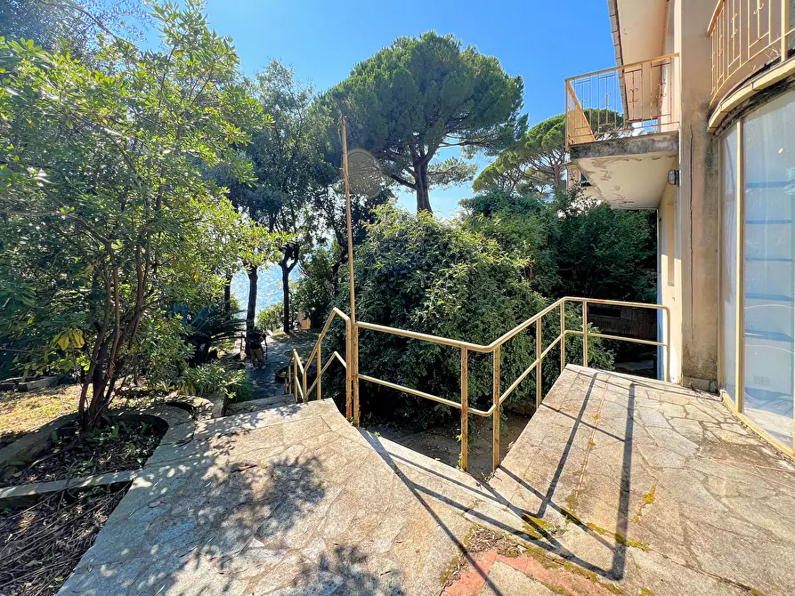 Immagine 15 di Casa indipendente in vendita  a Recco