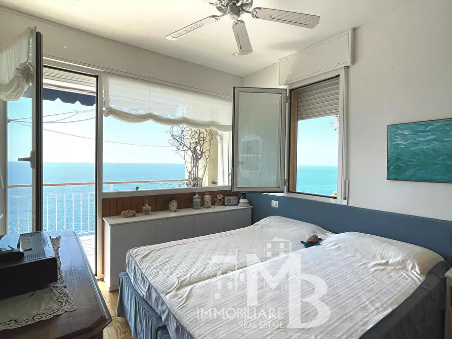 Immagine 15 di Attico in vendita  in Via Alla Torre 2 a Sori