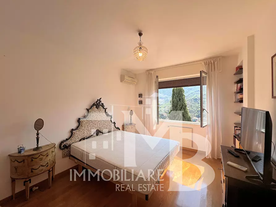 Immagine 14 di Pentalocale in vendita  in Via Privata Gilberto Govi 6 a Recco